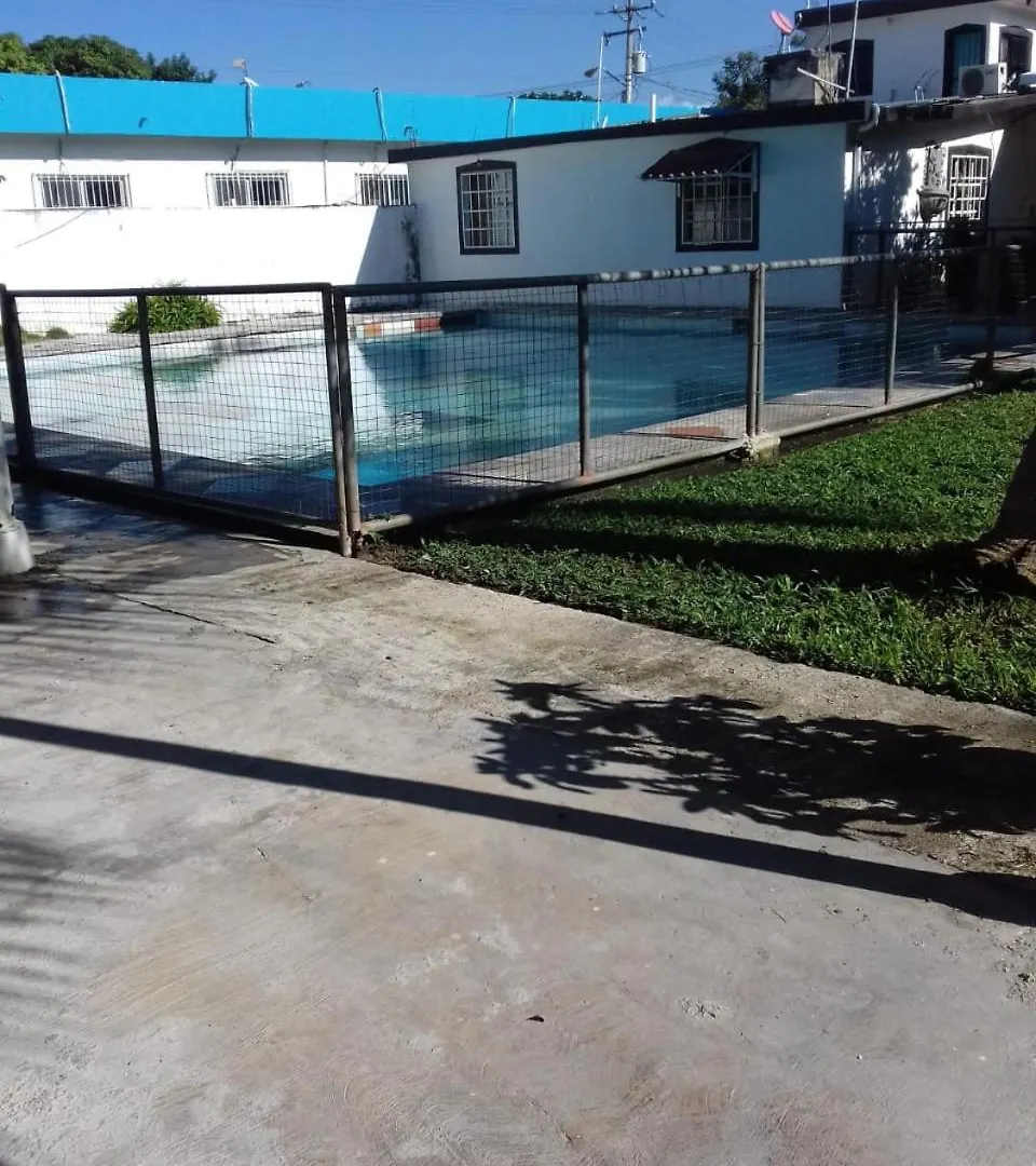 Casa Hacienda Para Grupos Con Alberca En Cancun Villa